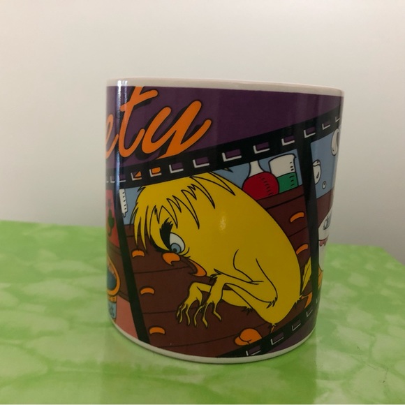LOONEY TUNES TWEETY BIRD & SYLVESTER Ceramic Coffee Cup/Mug  **Vintage** - Picture 2 of 9